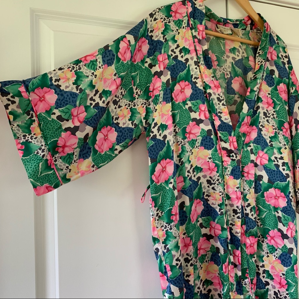 Victoria Secret silk robe floral kimono gold label - Picture 6 of 8
